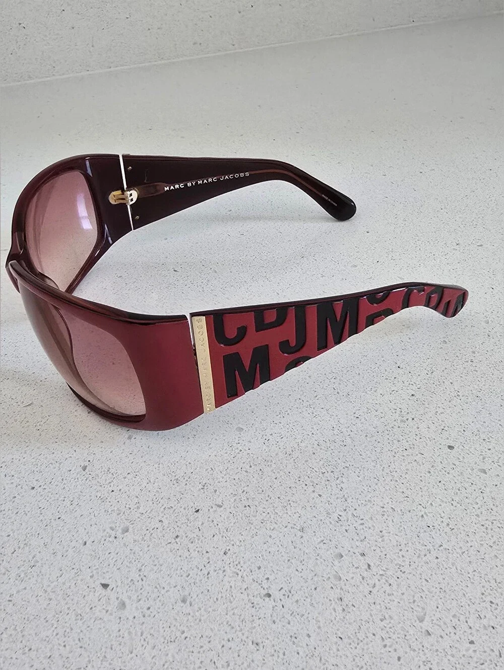 Marc By Marc Jacobs Vintage Women's Red Gradient Pink Lens Sunglasses